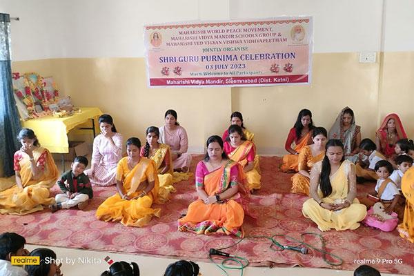 Guru poornima celebration at Maharishi Vidya Mandir (MVM) Sleemanabad.